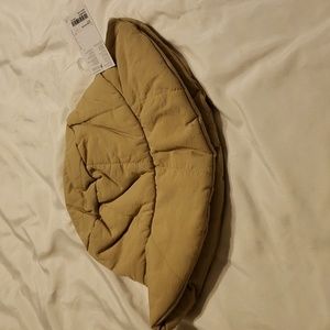 Nwt Forever 21 quilted flop hat